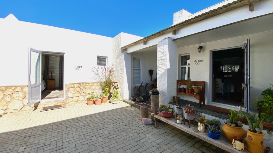 4 Bedroom Property for Sale in Jacobsbaai Western Cape